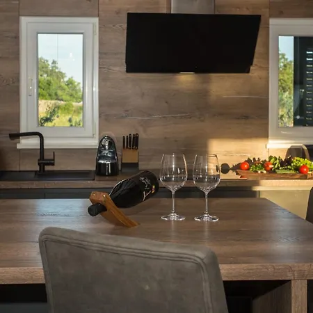 Luxury Lunika Near Brela, Baska Voda, Makarska فيلة Lovreć